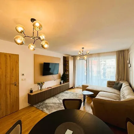 Chic Center Apartament Brasov Exterior photo